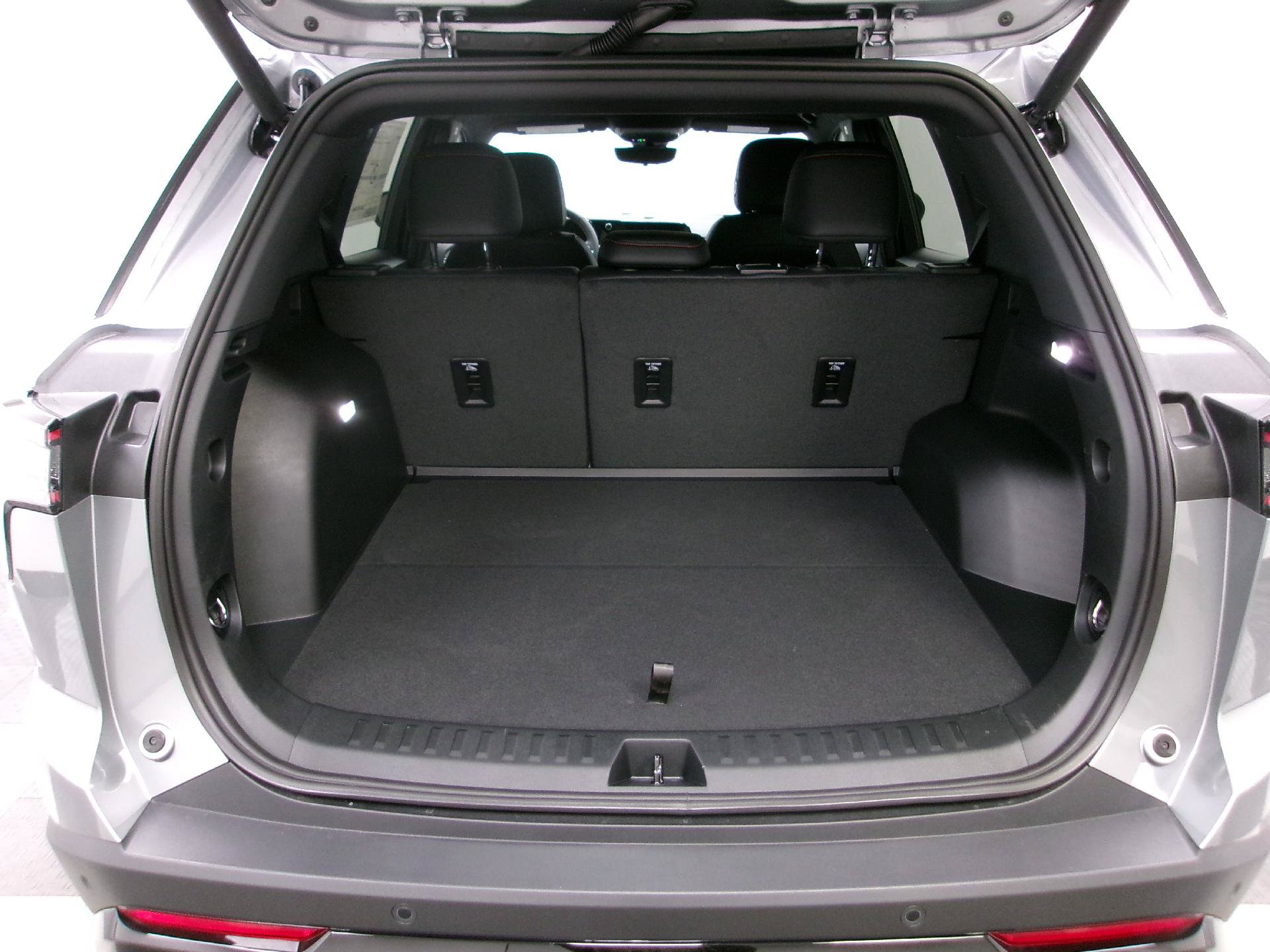 New 2027 Chevrolet Equinox RS w/ Safety and Technology Package AWD/4WD image 11