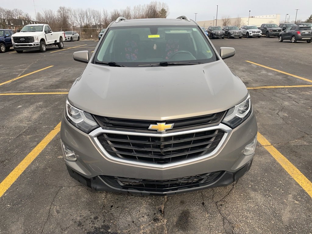 Used 2018 Chevrolet Equinox LT w/ Sun & Infotainment Package image 2
