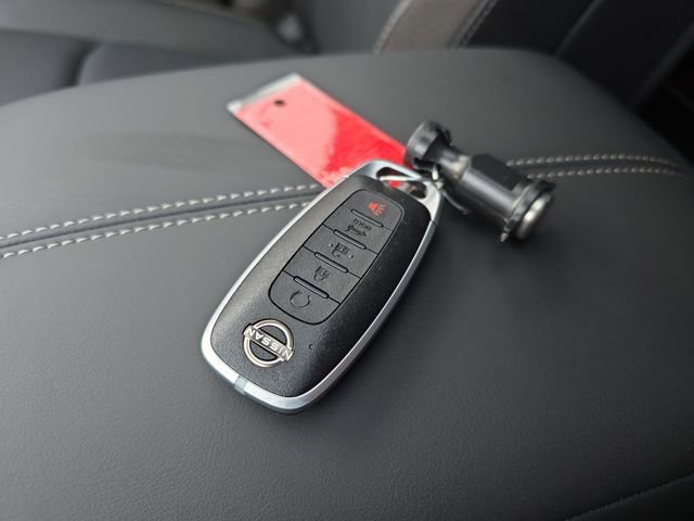 New 2025 Nissan Pathfinder SL w/ SL Premium Package image 31