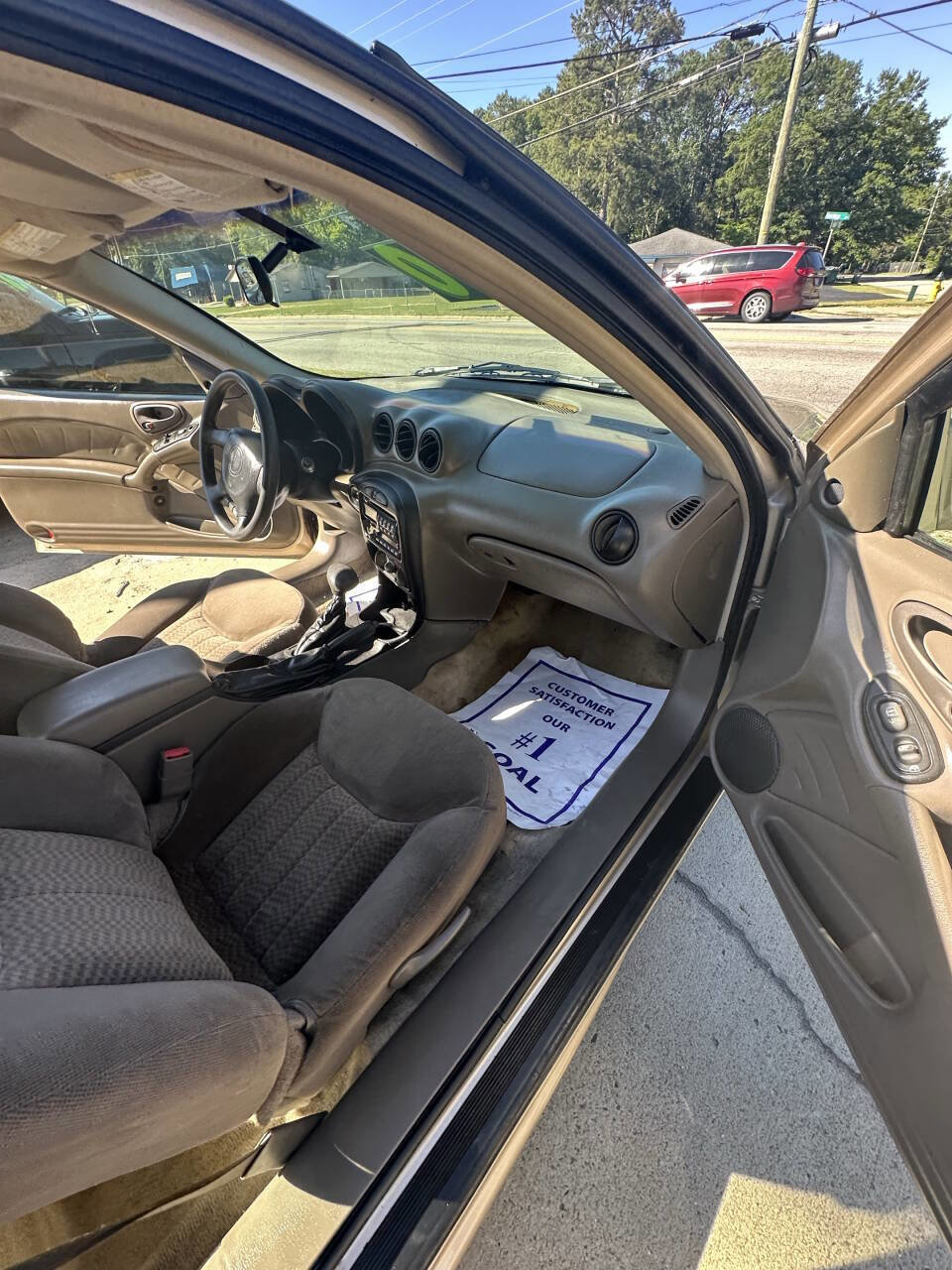 Used 2002 Pontiac Grand Am SE FWD image 8