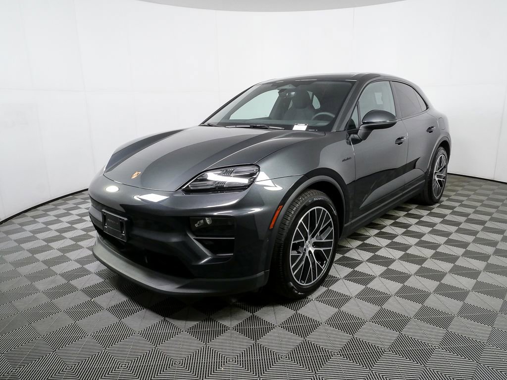 Certified 2025 Porsche Macan Electric image 1