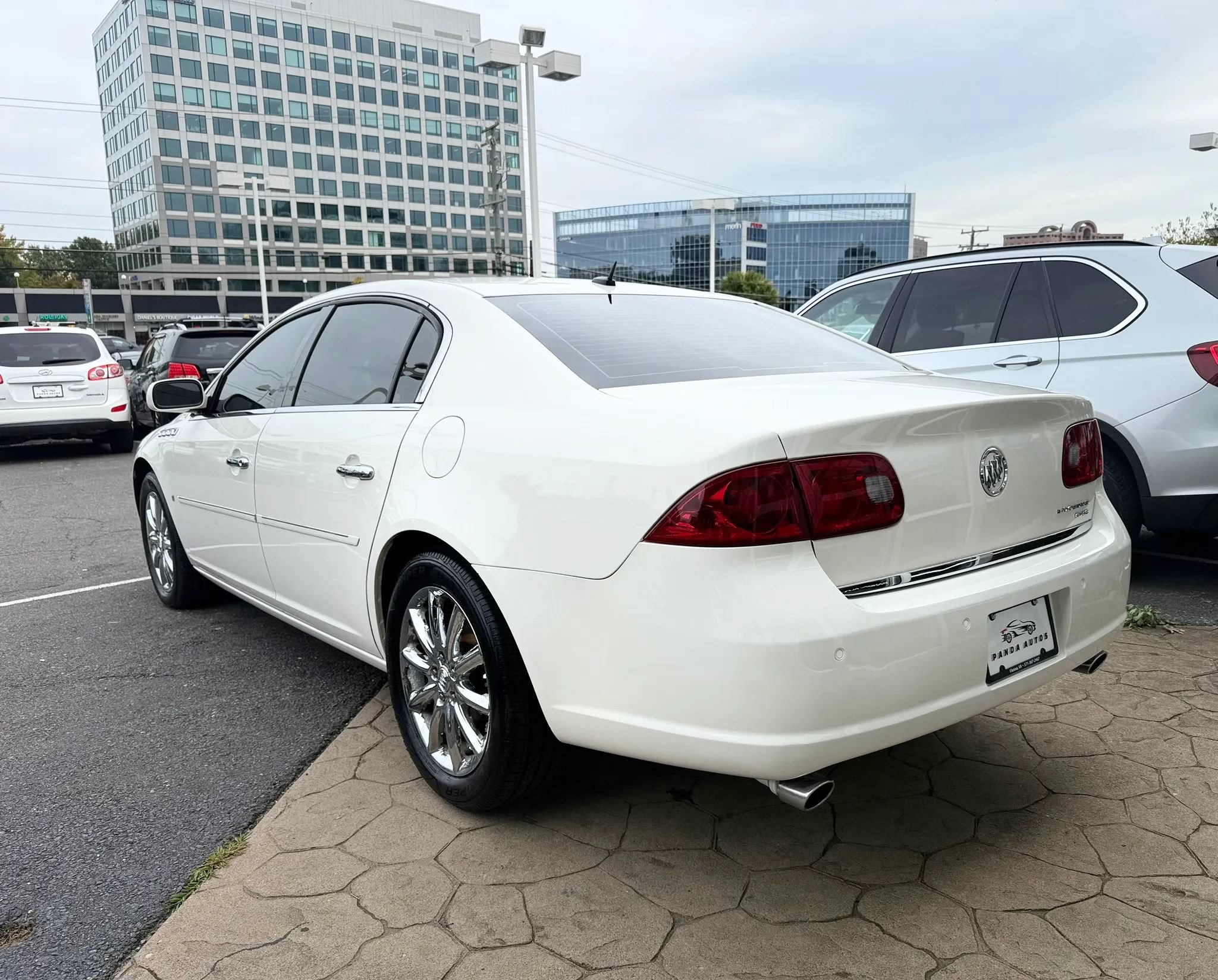 Used 2006 Buick Lucerne CXS w/ Driver Confidence Package FWD image 5