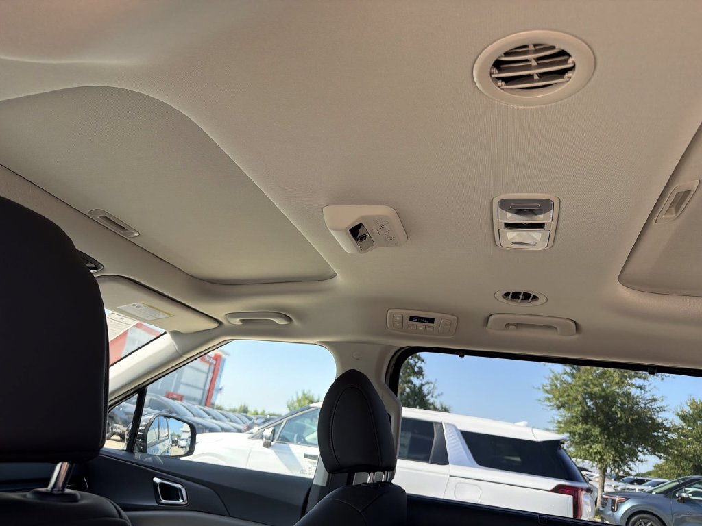 New 2027 Kia Carnival SX FWD image 18