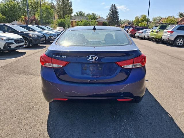 Used 2012 Hyundai Elantra GLS FWD image 4