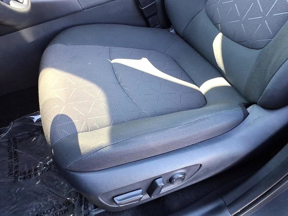 Used 2024 Toyota RAV4 XLE image 16