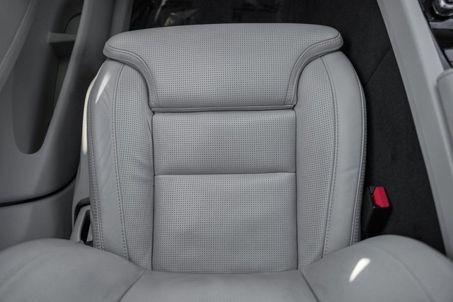 Used 2023 Volvo XC60 B6 Ultimate w/ Protection Package Premier image 30