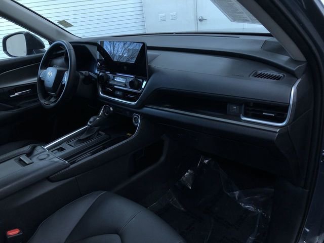 Used 2025 Toyota Grand Highlander XLE image 25