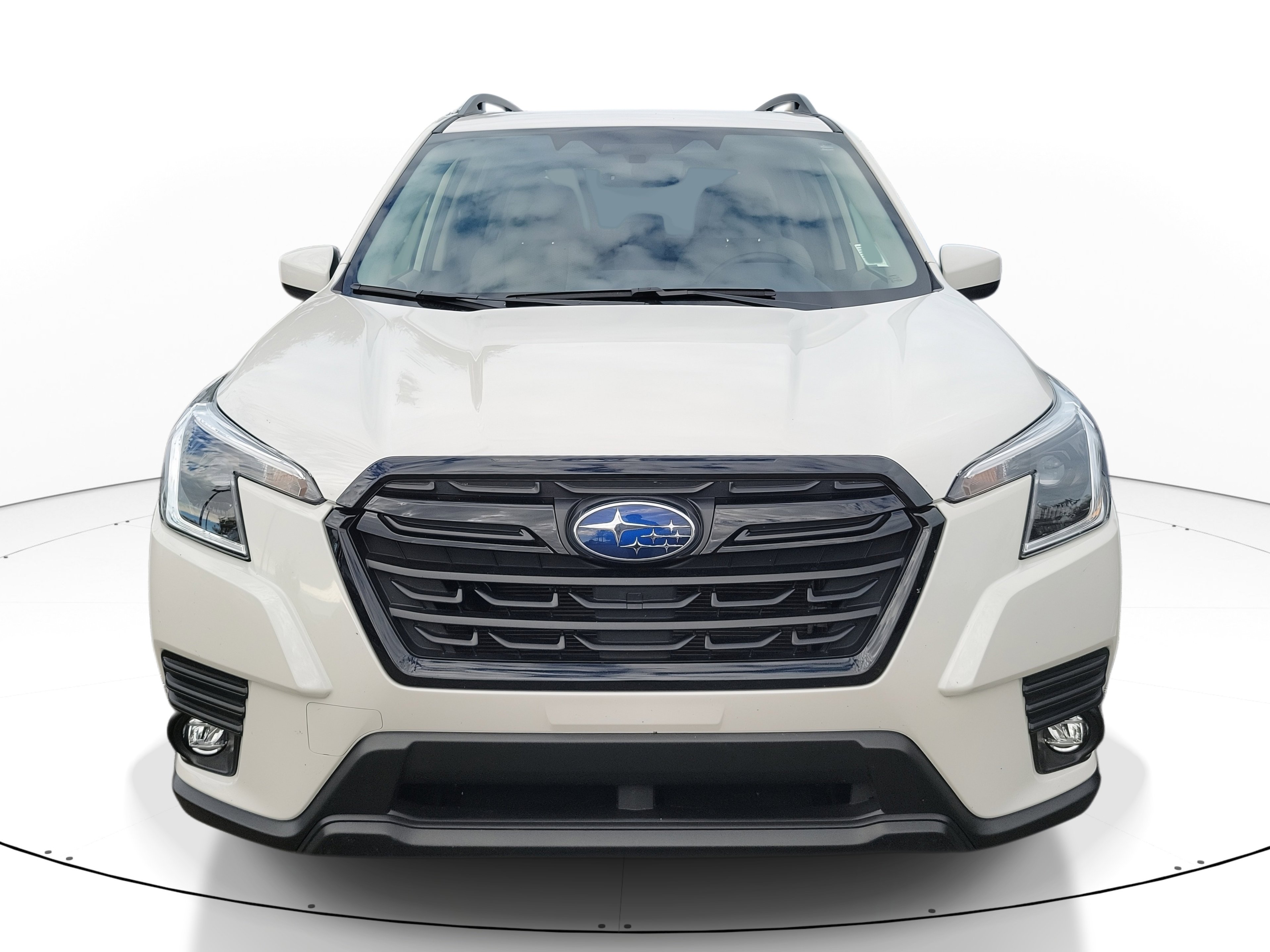 Used 2024 Subaru Forester Premium image 2