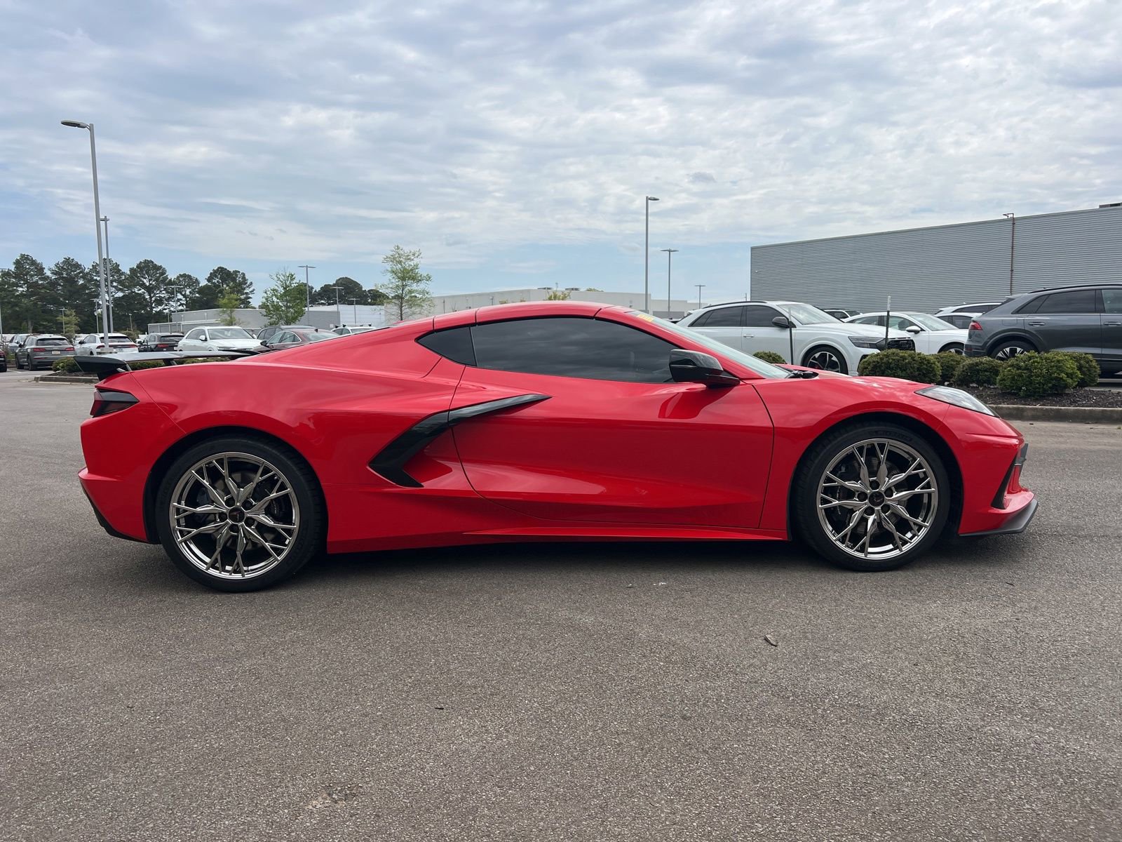 Used 2025 Chevrolet Corvette Stingray Premium Cpe w/ Z51 Performance Package RWD image 4