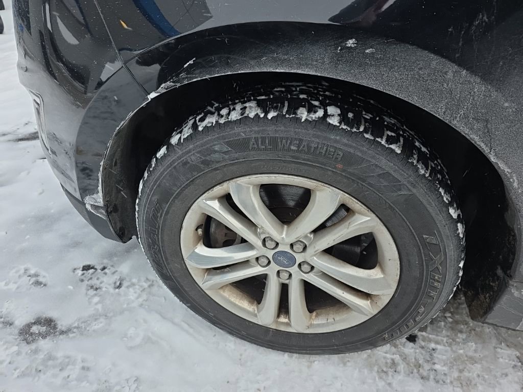 Used 2016 Ford Edge SEL w/ Equipment Group 201A image 6