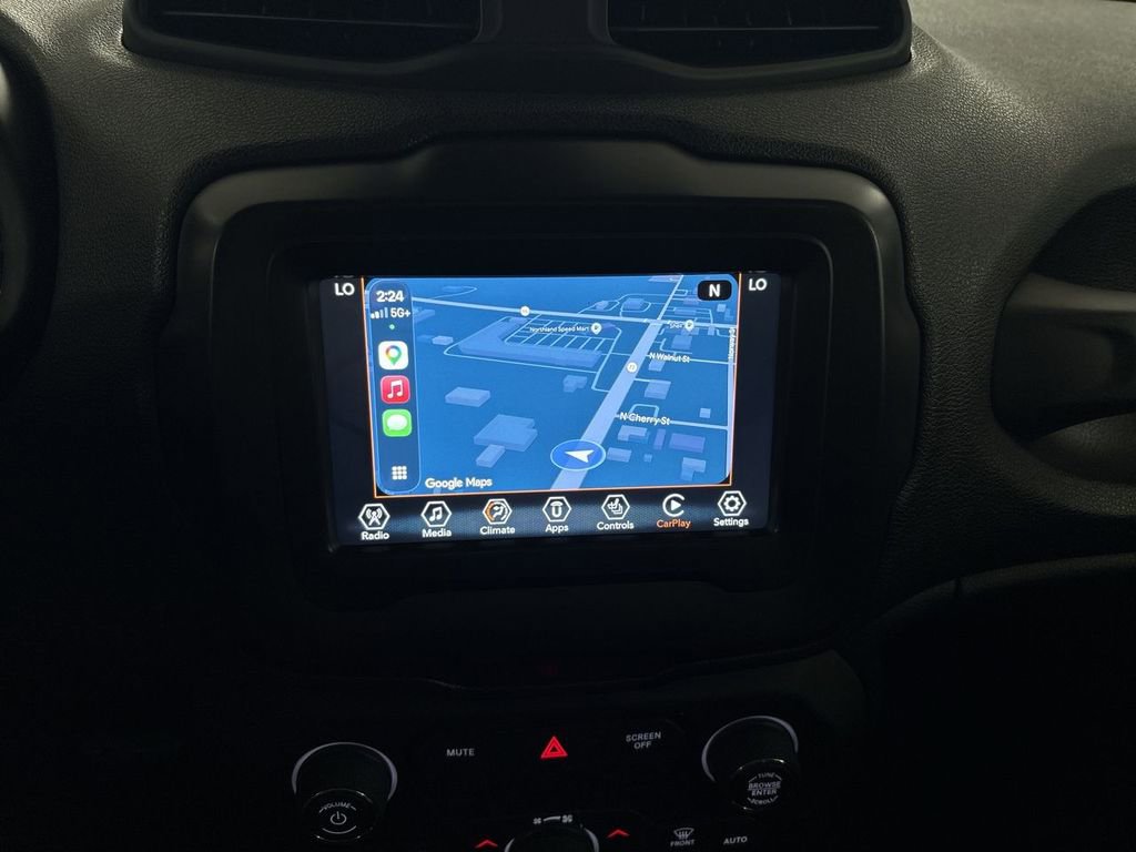 Used 2019 Jeep Renegade Latitude w/ Cold Weather Group image 59