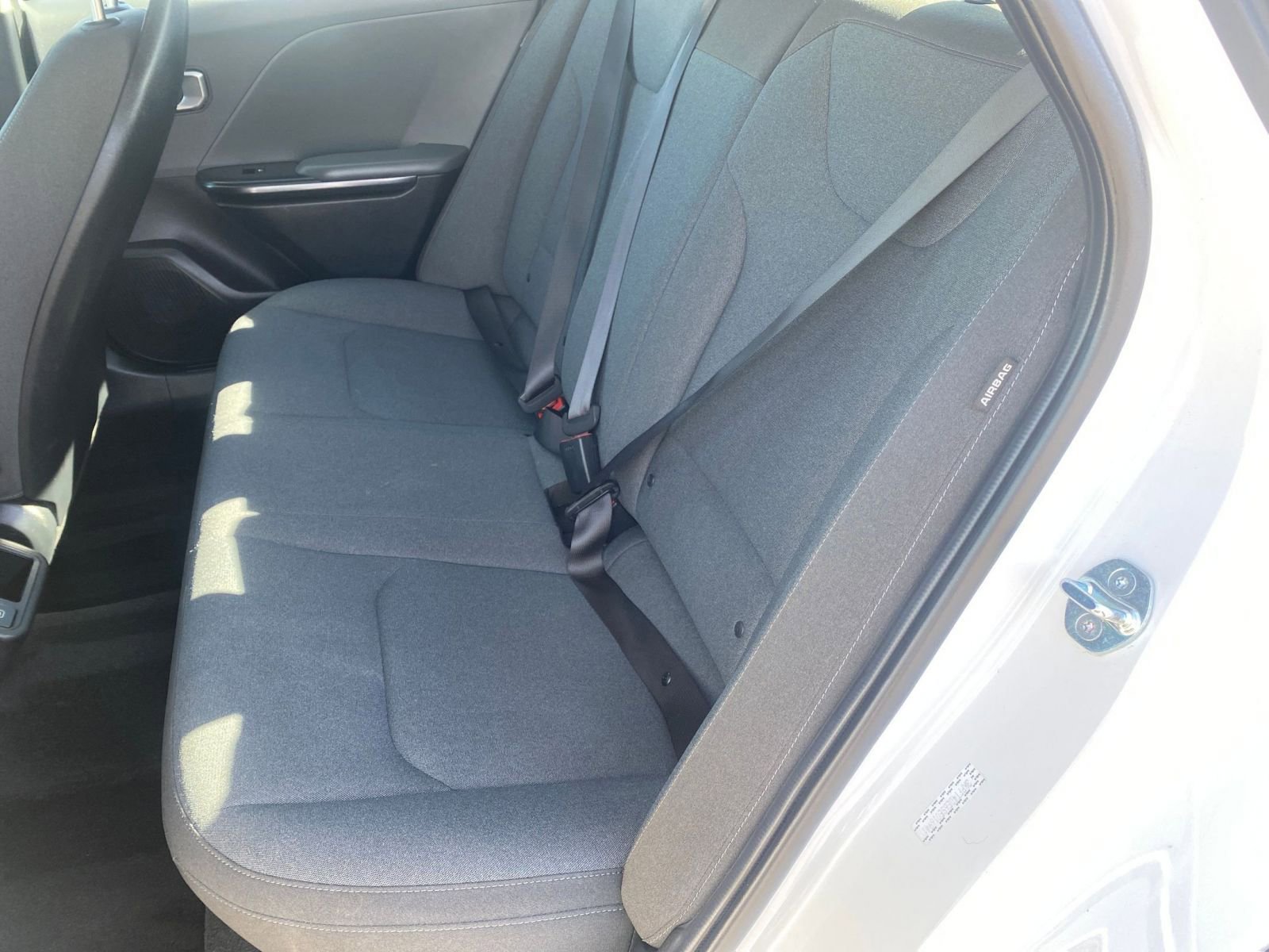 Used 2025 Kia K4 LXS image 27