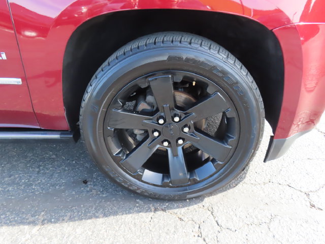 Used 2017 GMC Yukon Denali w/ Open Road Package AWD/4WD image 10