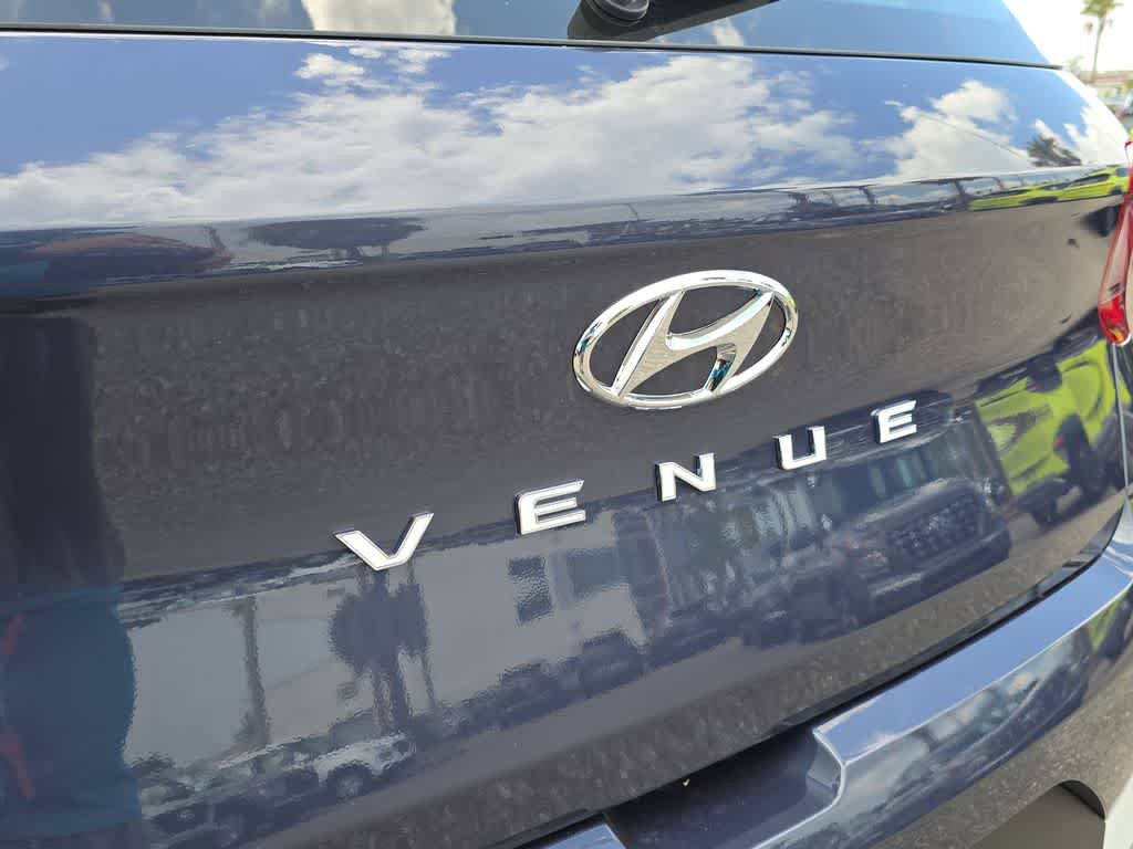 New 2026 Hyundai Venue SEL FWD image 13