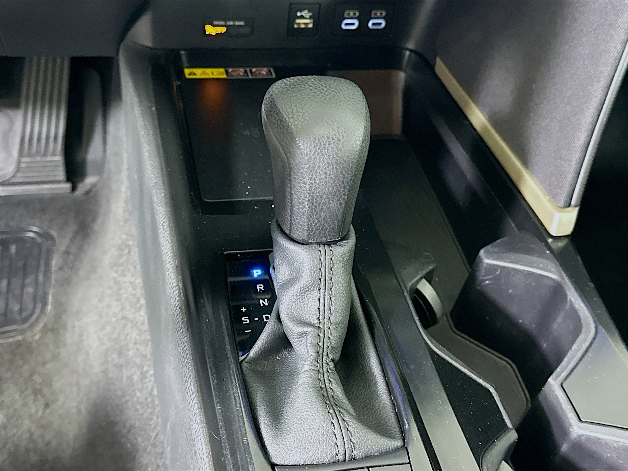 Used 2025 Toyota Camry LE image 25