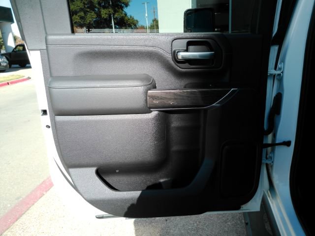 Used 2020 Chevrolet Silverado 3500 LTZ w/ LTZ Texas Edition image 16