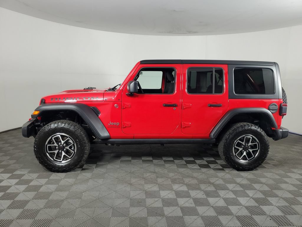 Used 2025 Jeep Wrangler Unlimited Rubicon w/ Convenience Group AWD/4WD image 7