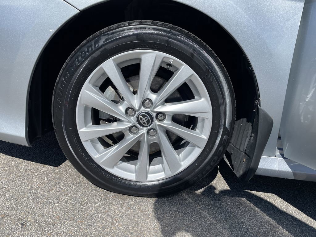 Certified 2023 Toyota Camry LE FWD image 9