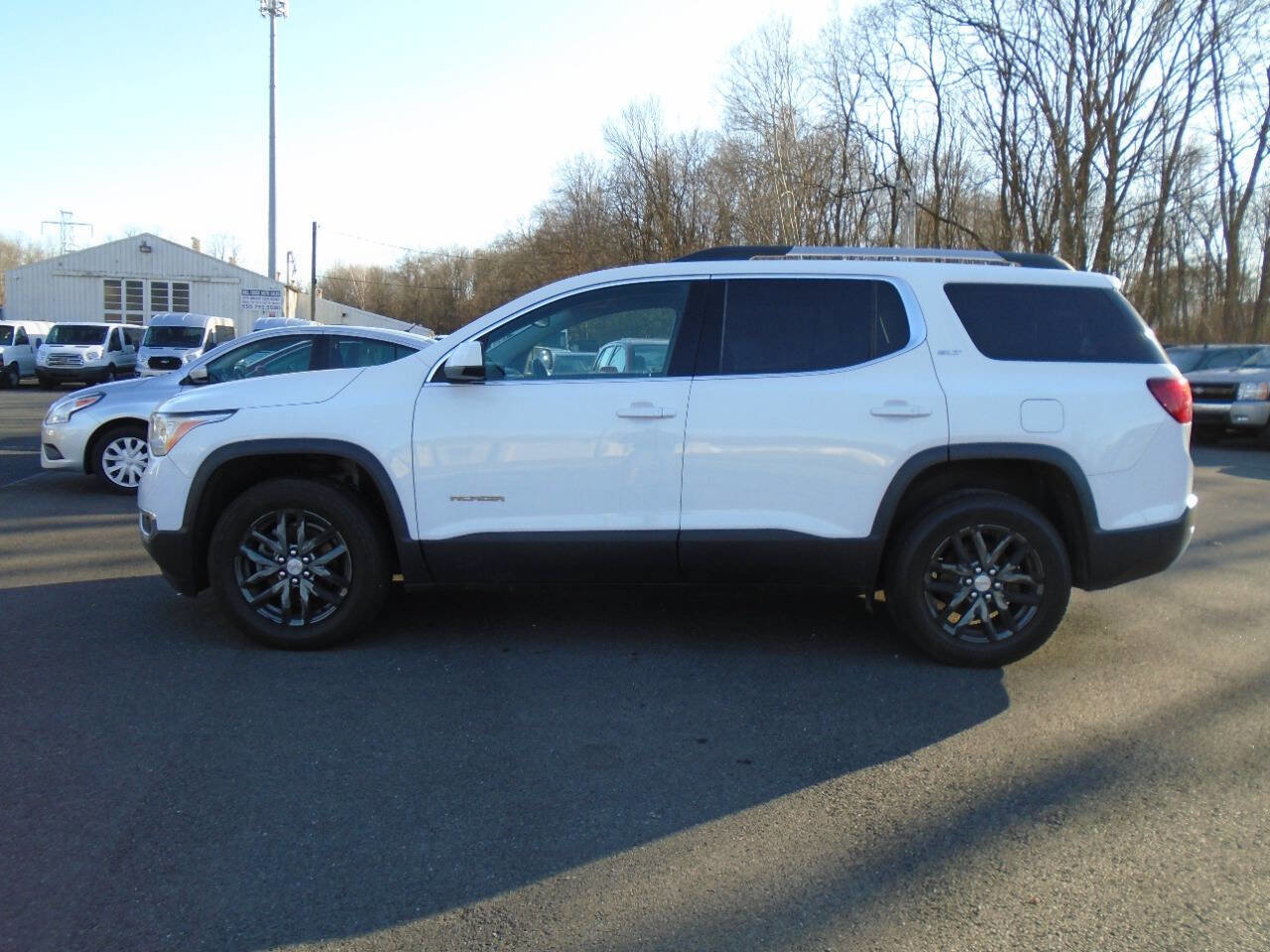 Used 2018 GMC Acadia SLT image 2