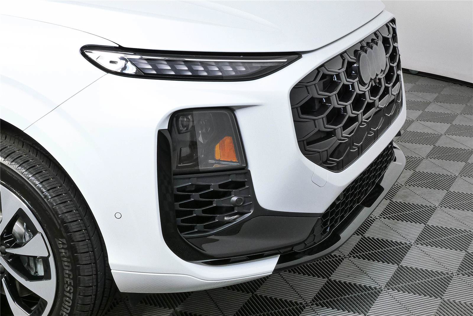 New 2026 Audi Q3 quattro 2.0T AWD/4WD image 39