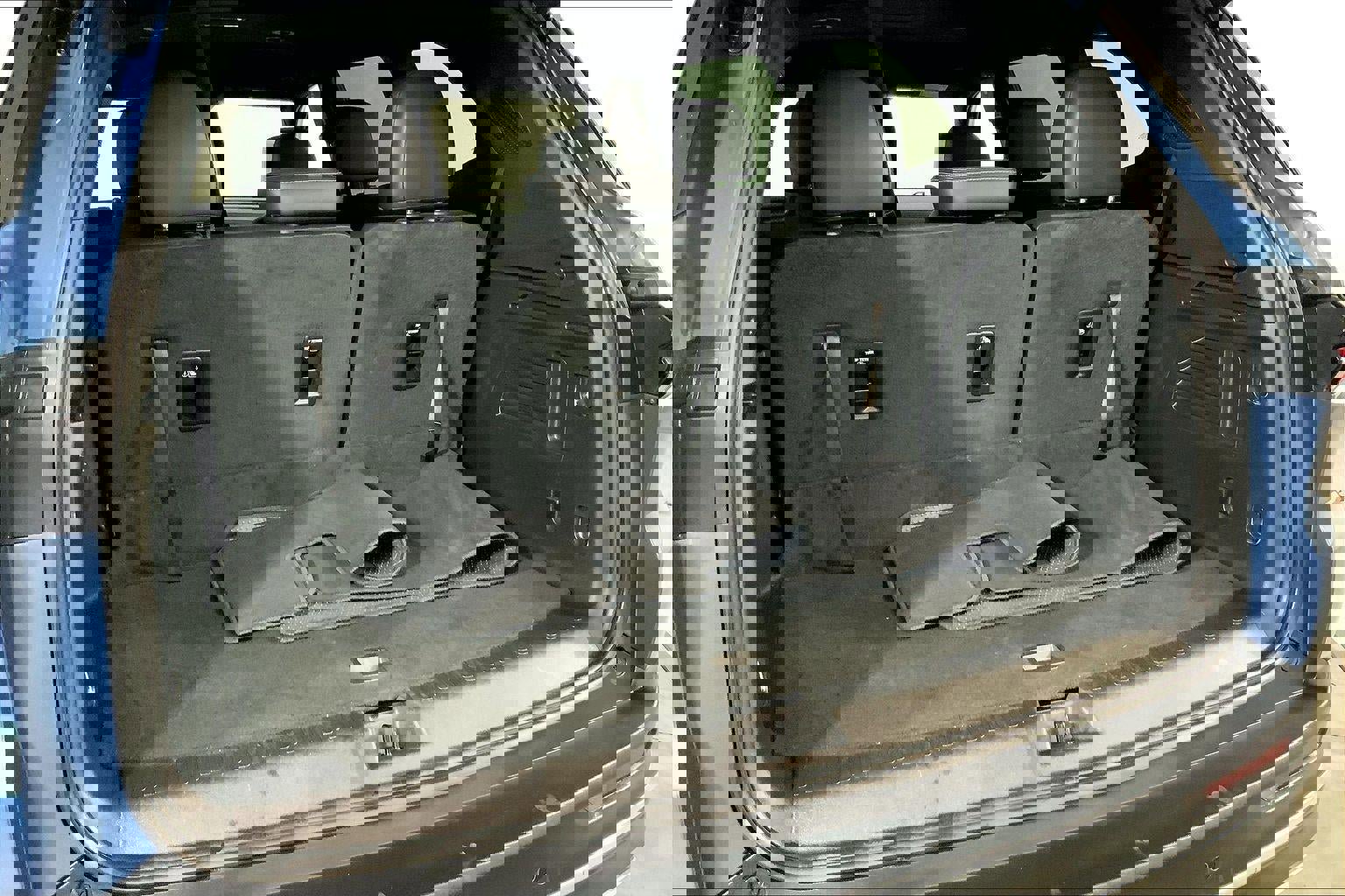 Used 2025 Buick Enclave Preferred image 4