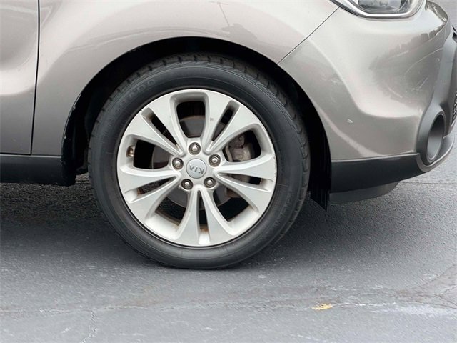 Used 2015 Kia Soul + image 7