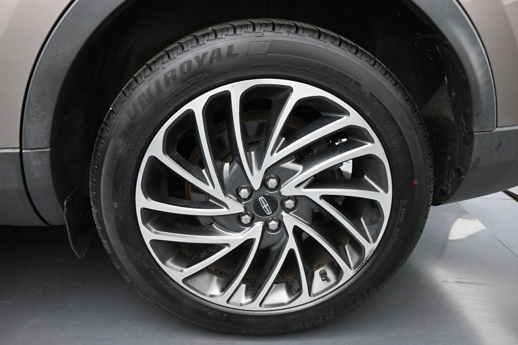 Used 2019 Lincoln Nautilus Reserve AWD/4WD image 27