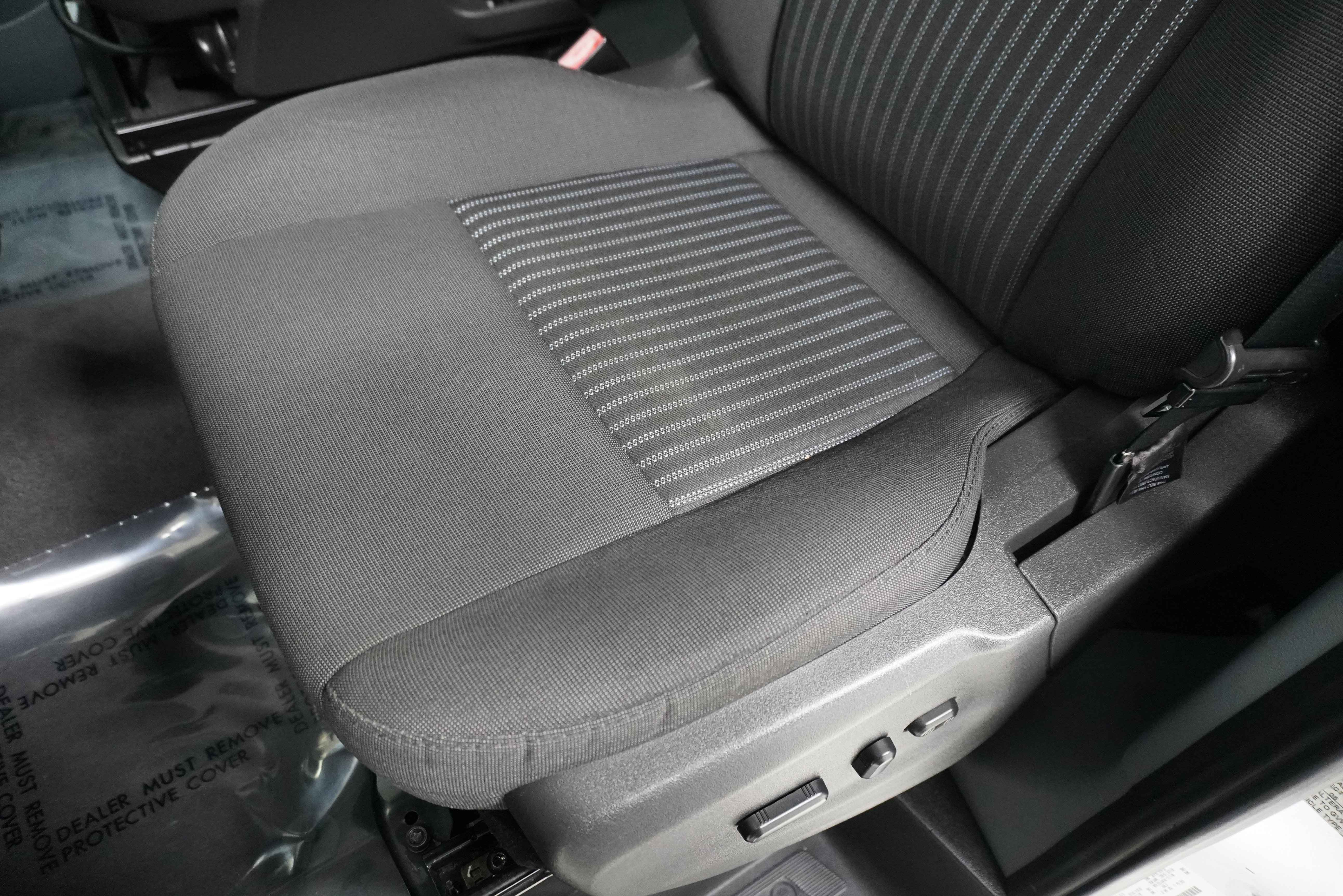 Used 2016 Ford Transit 150 XLT image 8