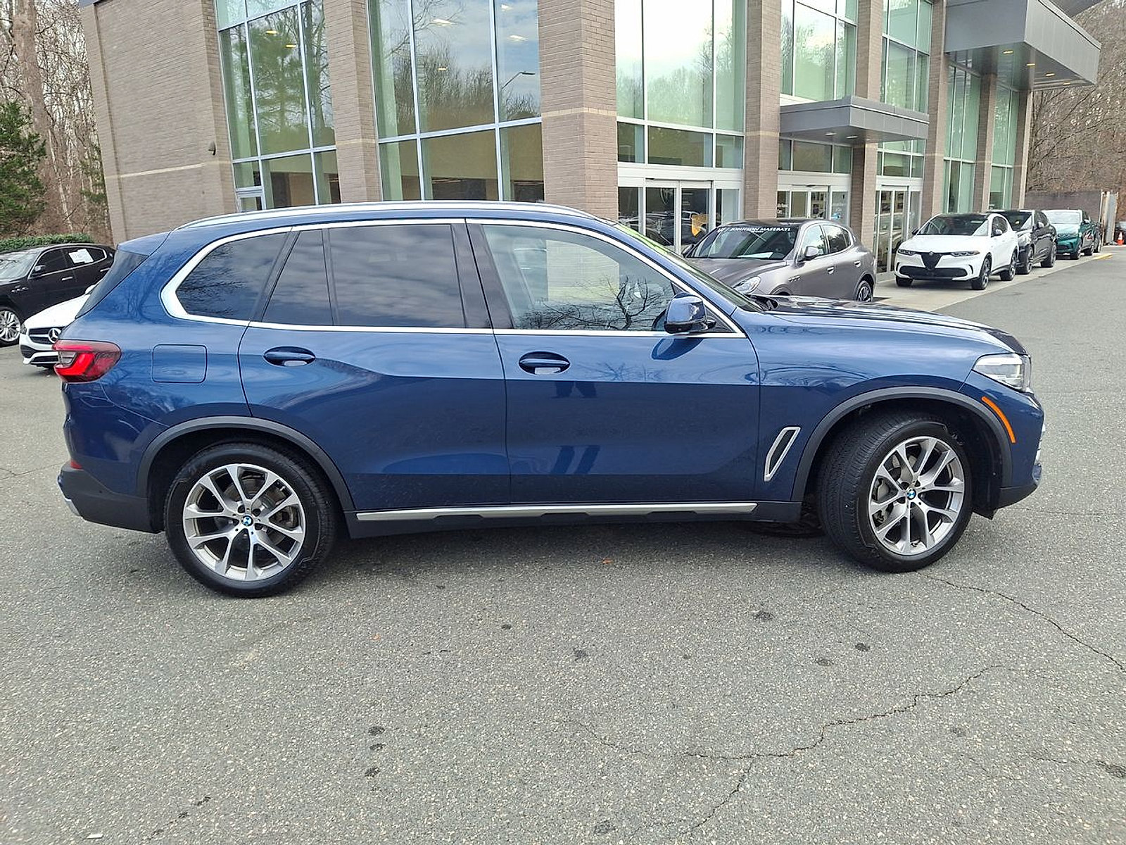 Used 2021 BMW X5 xDrive40i image 5