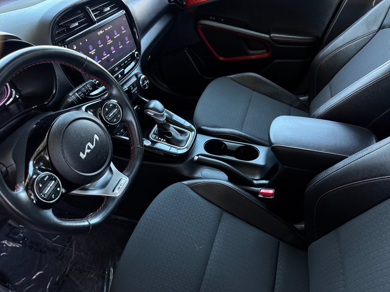 Certified 2023 Kia Soul GT-Line FWD image 9