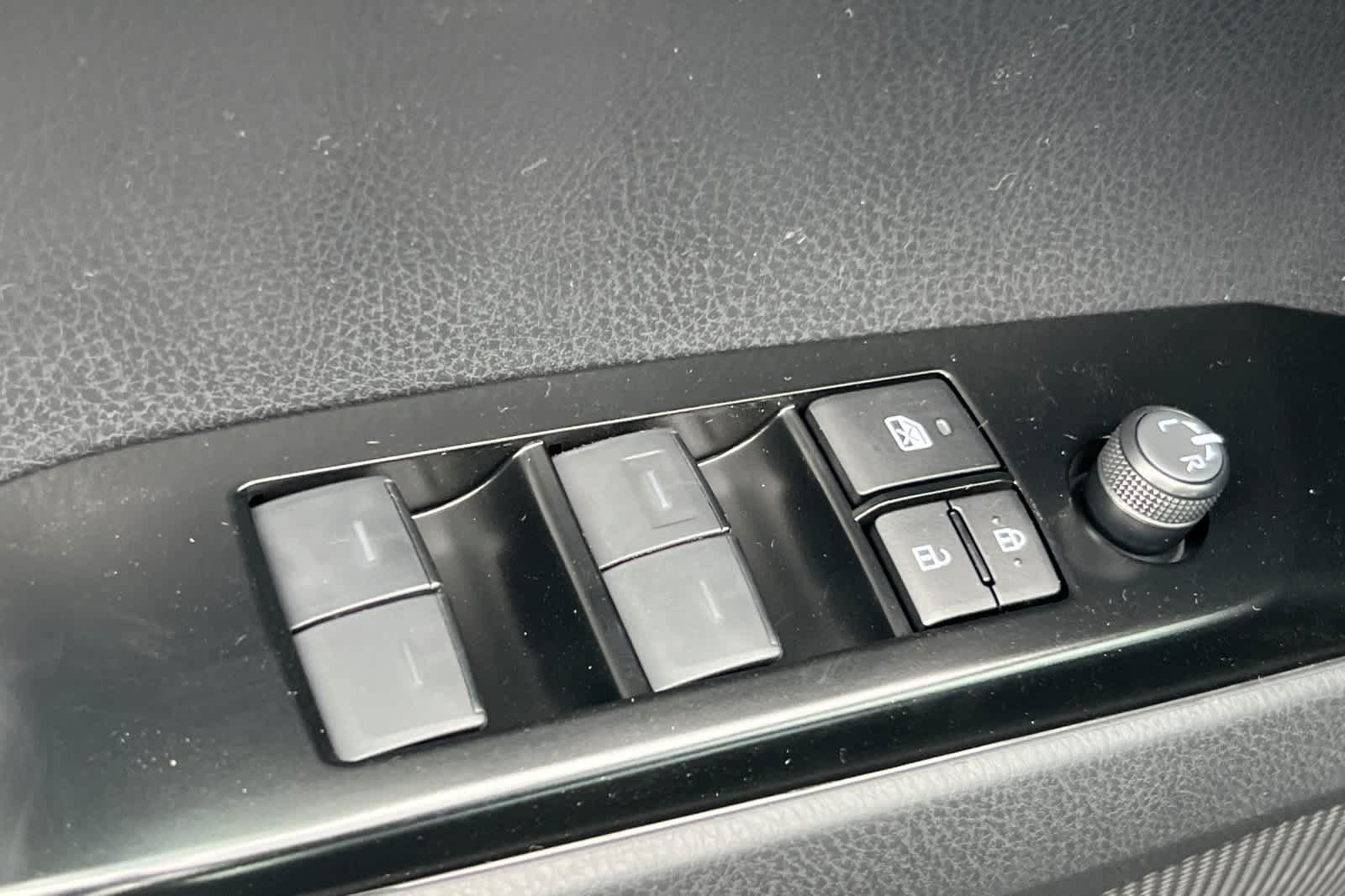 New 2026 Toyota Camry SE FWD image 13