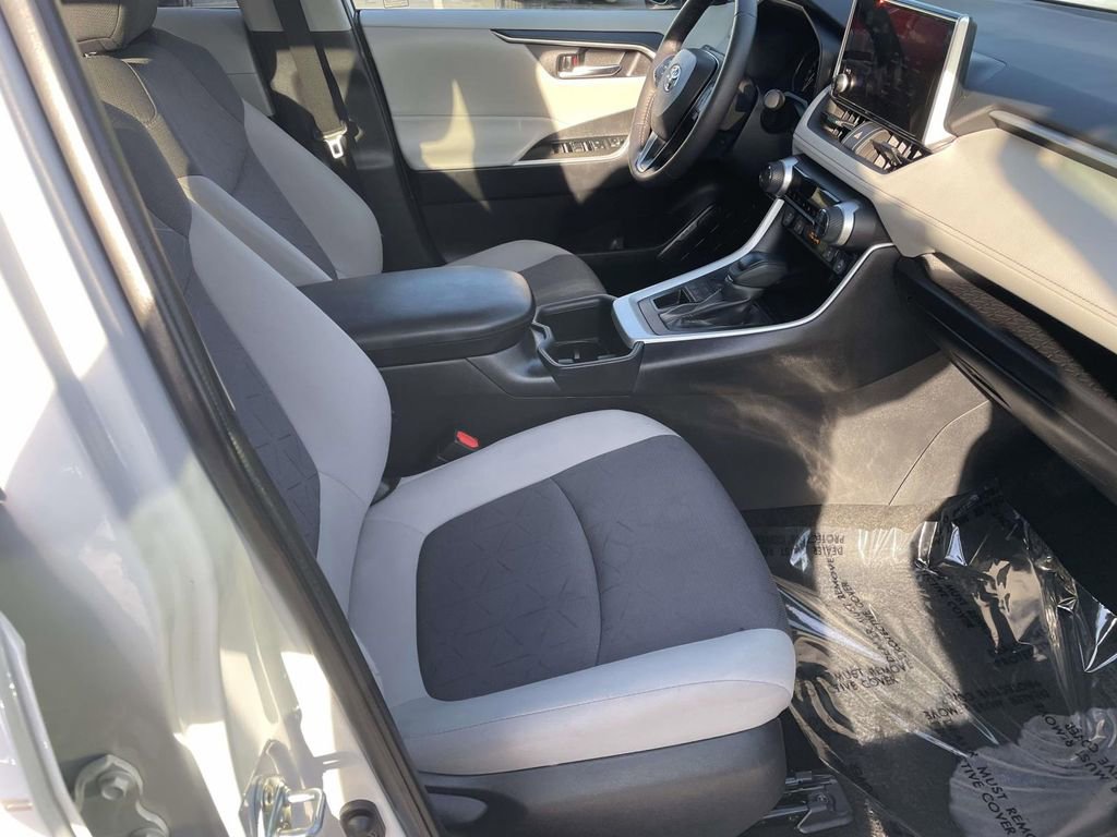 Used 2024 Toyota RAV4 XLE w/ Convenience Package image 48