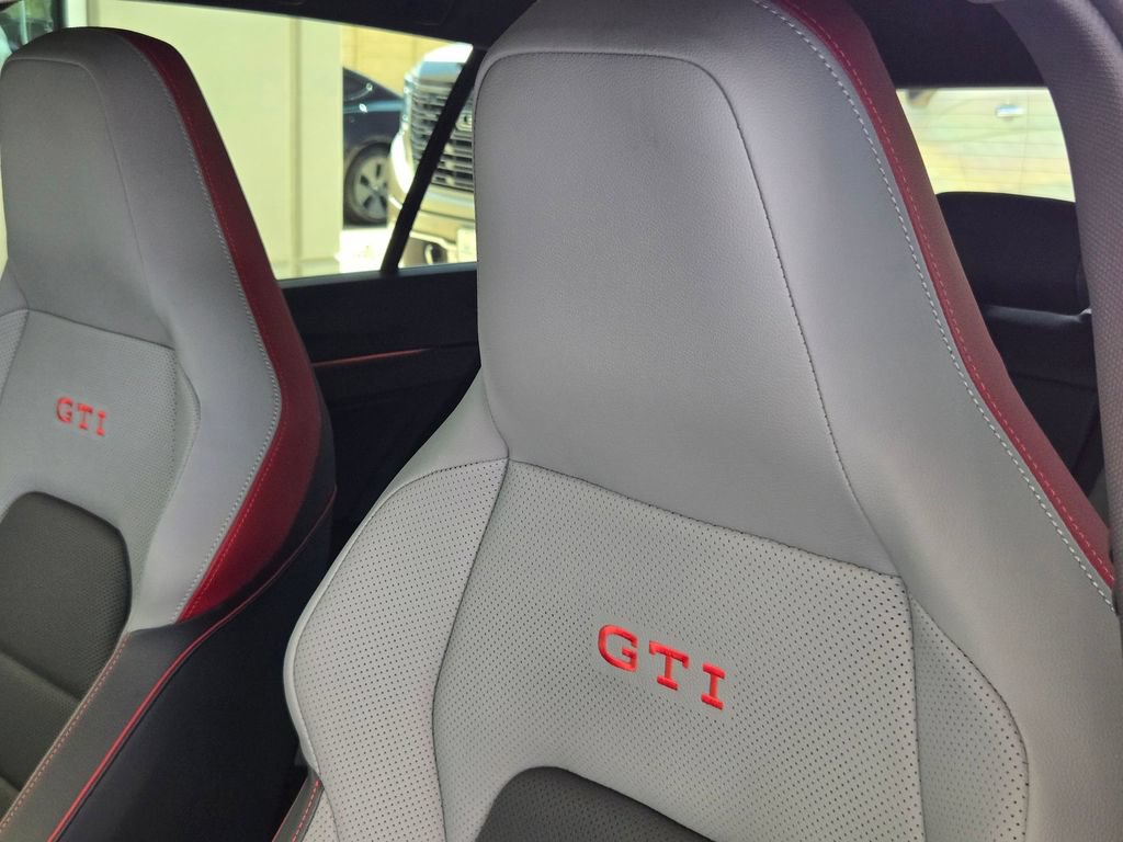 Used 2024 Volkswagen GTI SE FWD image 15
