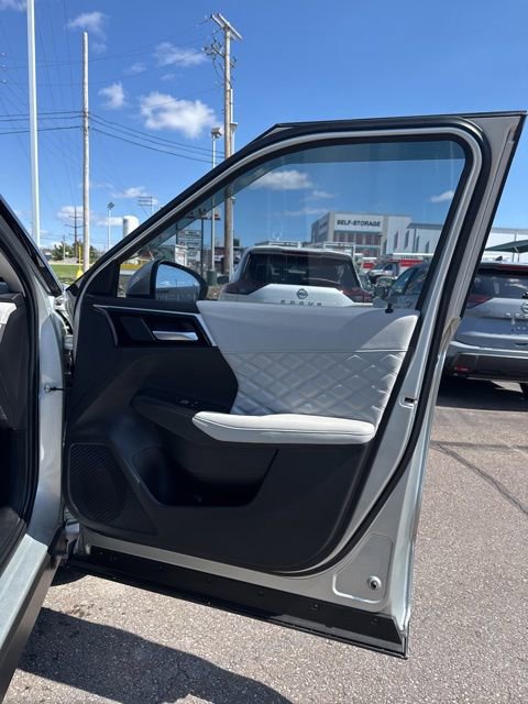 Used 2024 Mitsubishi Outlander SEL image 16