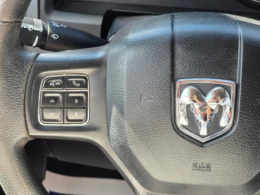 Used 2020 RAM 1500 Classic SLT RWD image 15