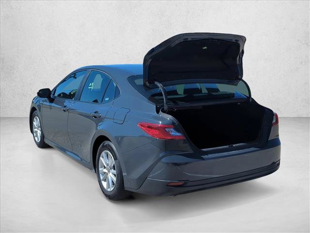 Used 2025 Toyota Camry LE FWD image 10