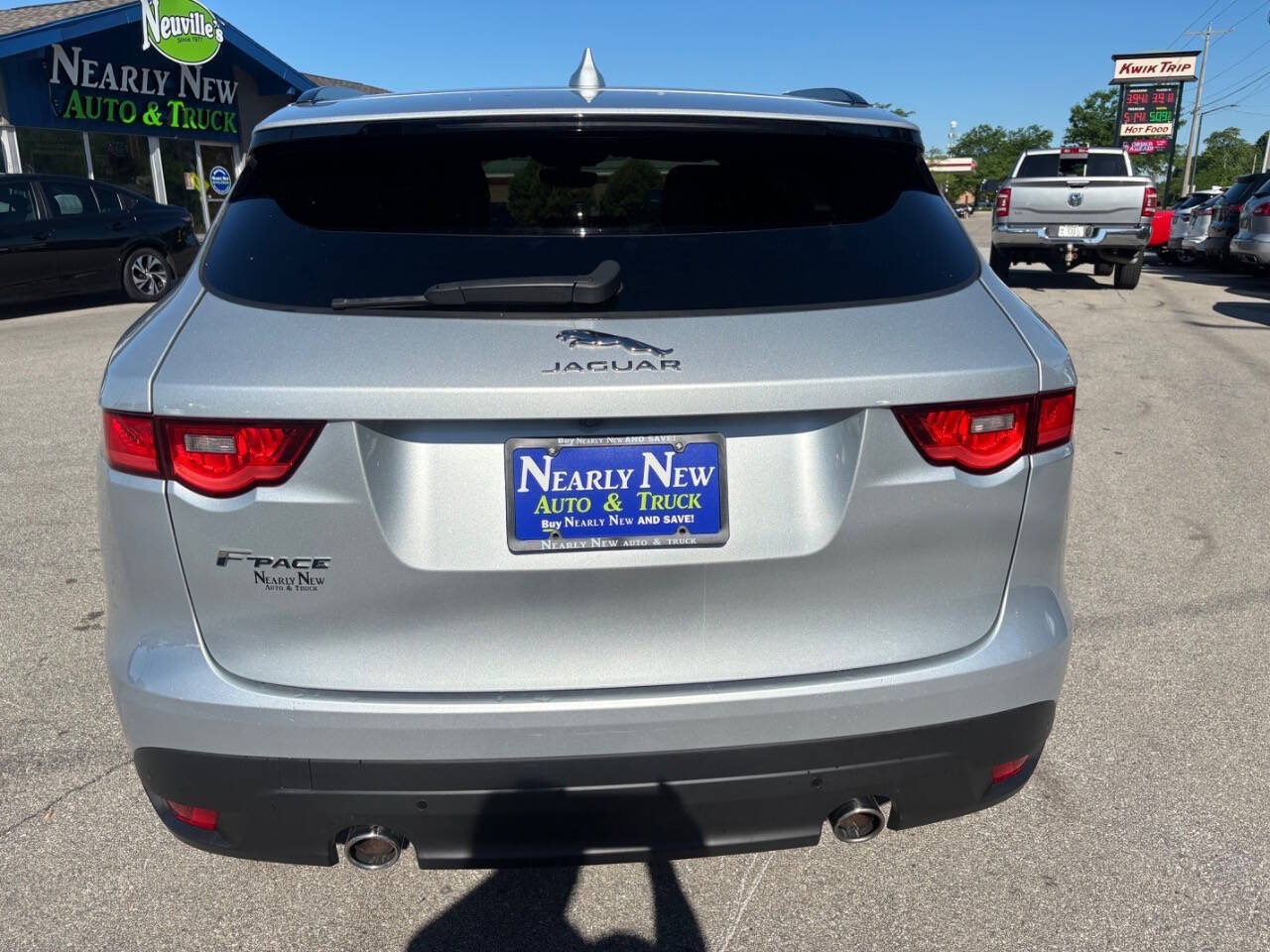 Used 2019 Jaguar F-PACE R-Sport AWD/4WD image 4