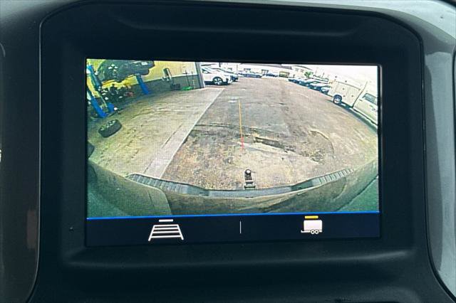 Used 2020 Chevrolet Silverado 2500 Custom w/ Custom Value Package image 17