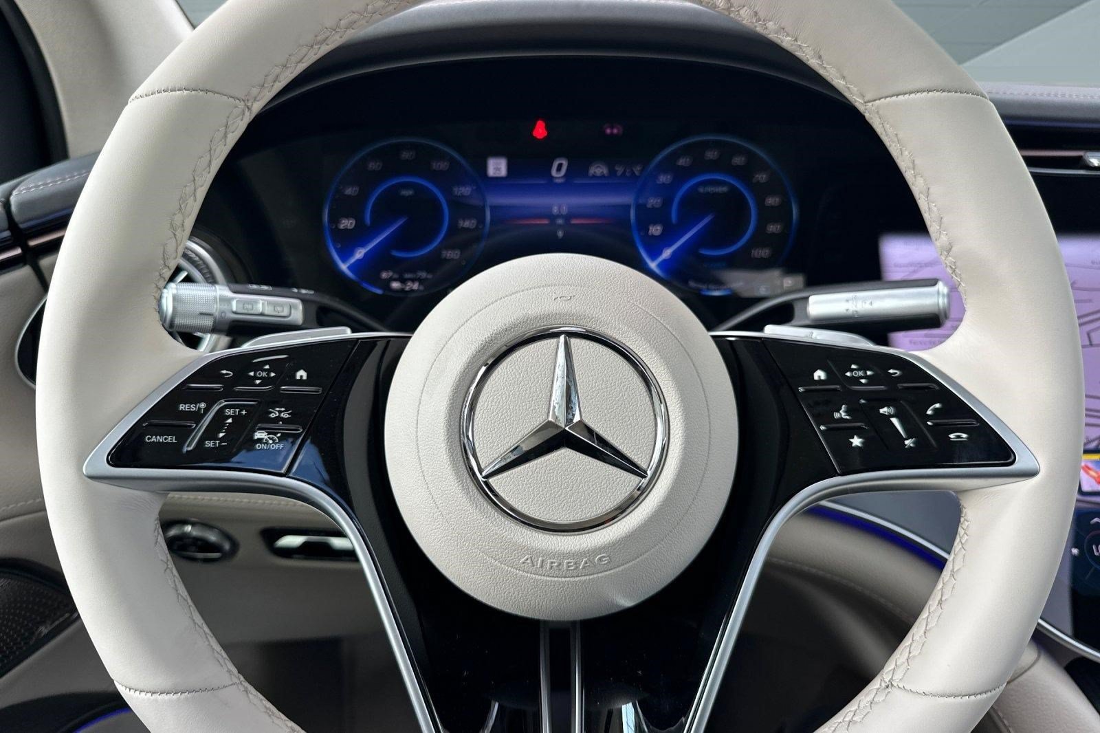New 2027 Mercedes-Benz EQS 400 4MATIC SUV image 11