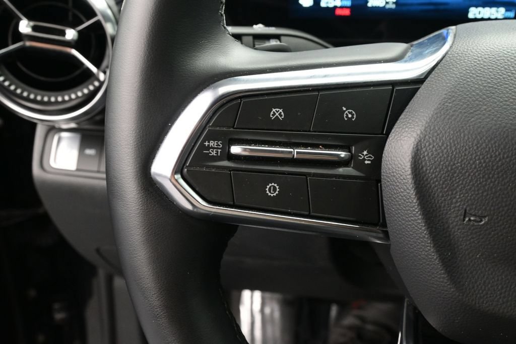Used 2026 Chevrolet Equinox LT AWD/4WD image 36