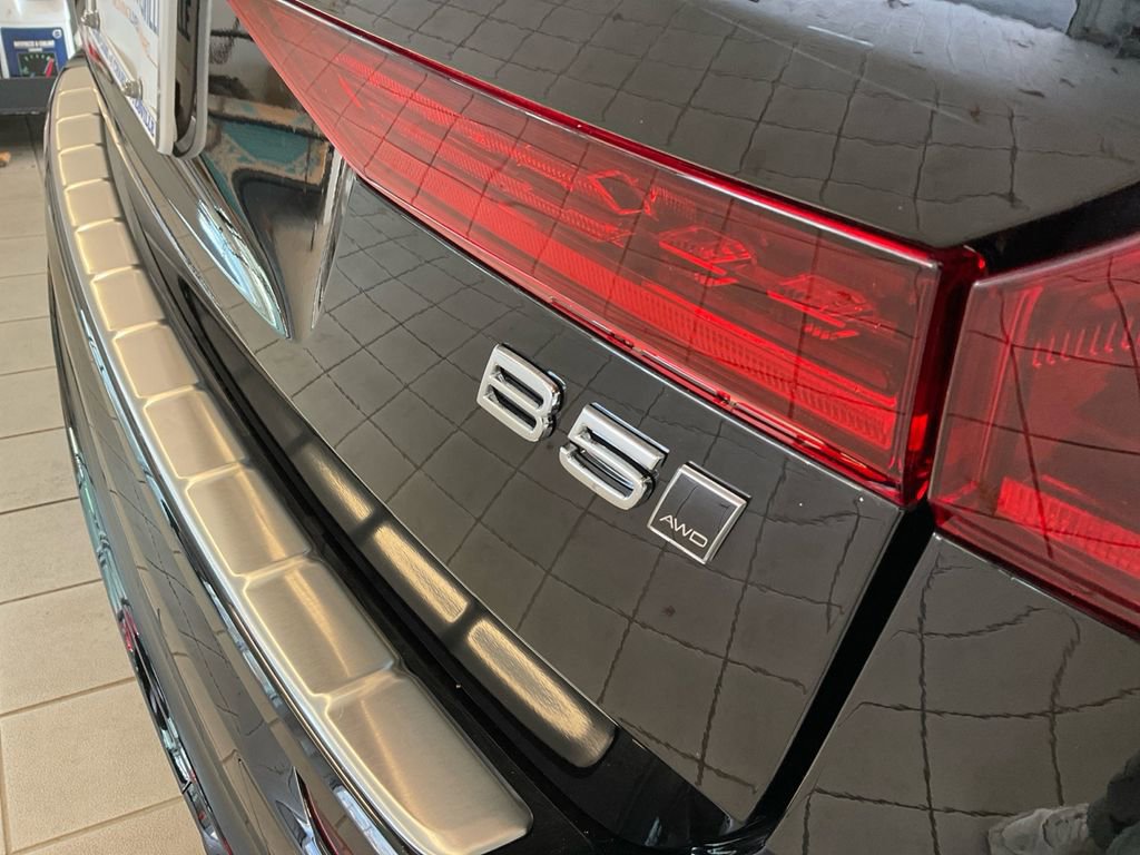 New 2026 Volvo XC60 B5 Plus w/ Protection Package Premier image 17