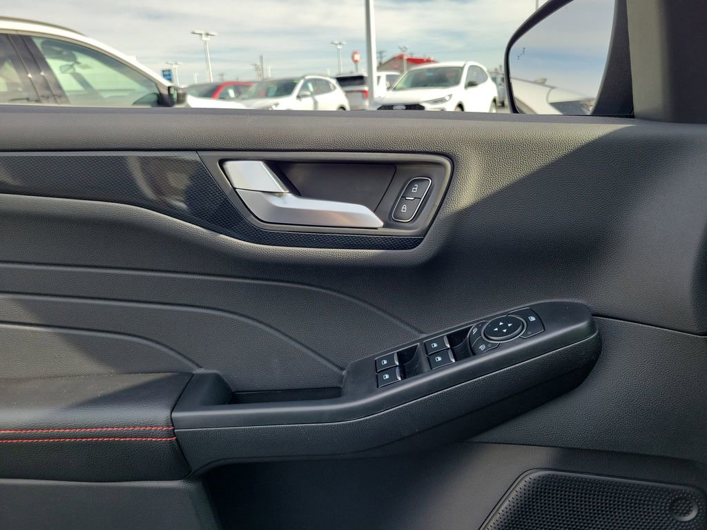 New 2026 Ford Escape ST-Line w/ Tech Pack #1 image 18