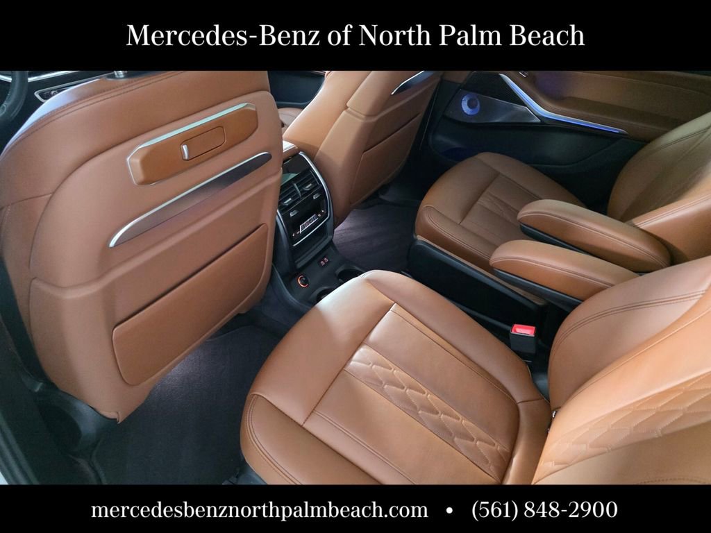 Used 2025 BMW ALPINA XB7 AWD/4WD image 15
