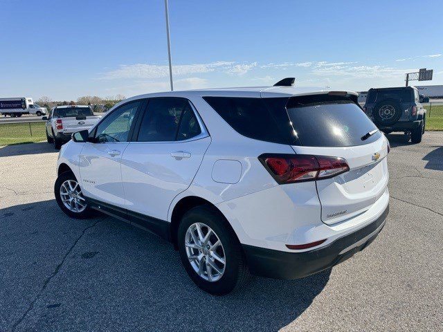 Used 2023 Chevrolet Equinox LT w/ Driver Convenience Package image 6