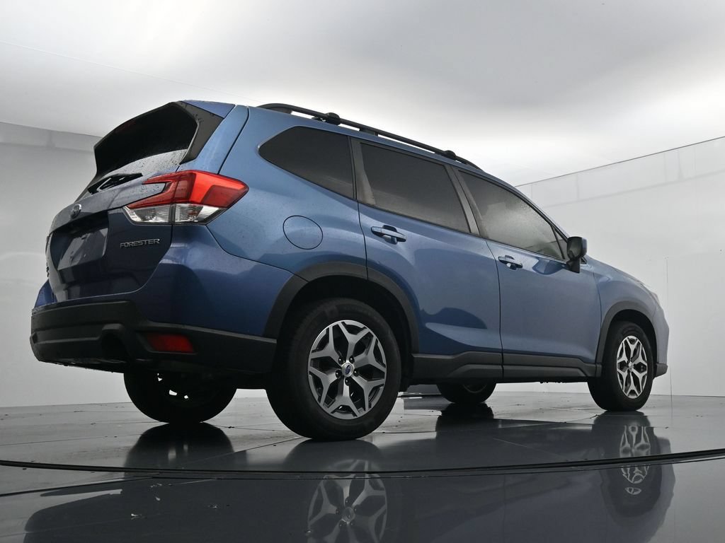 Used 2021 Subaru Forester Premium AWD/4WD image 23