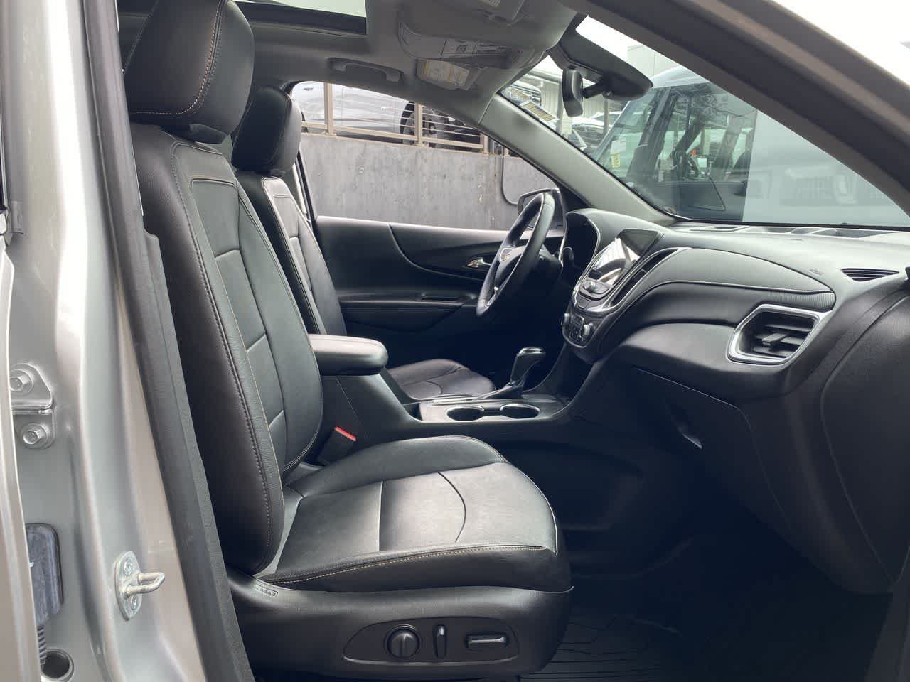 Used 2021 Chevrolet Equinox Premier FWD image 18