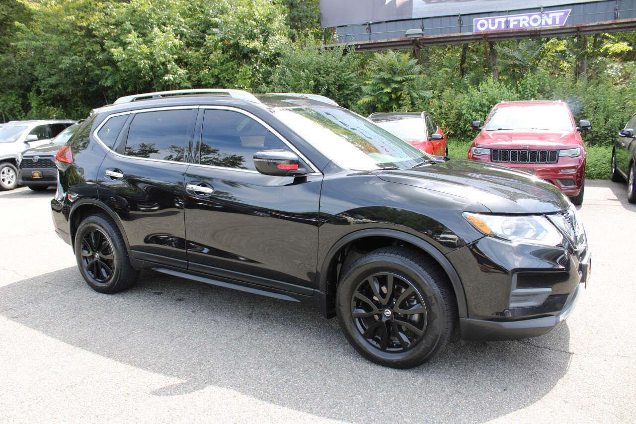 Used 2019 Nissan Rogue SV image 5
