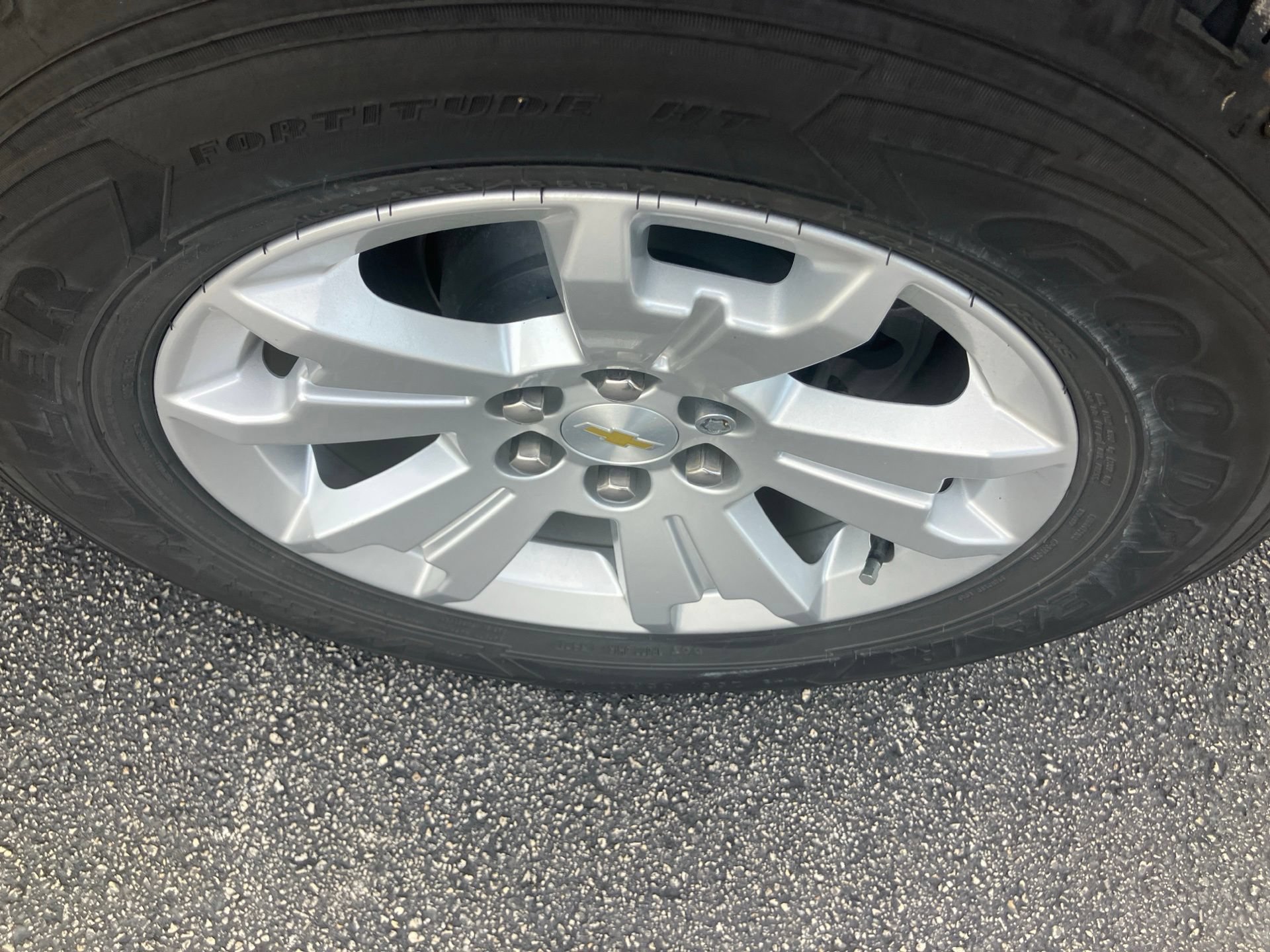 Used 2022 Chevrolet Colorado LT RWD image 9