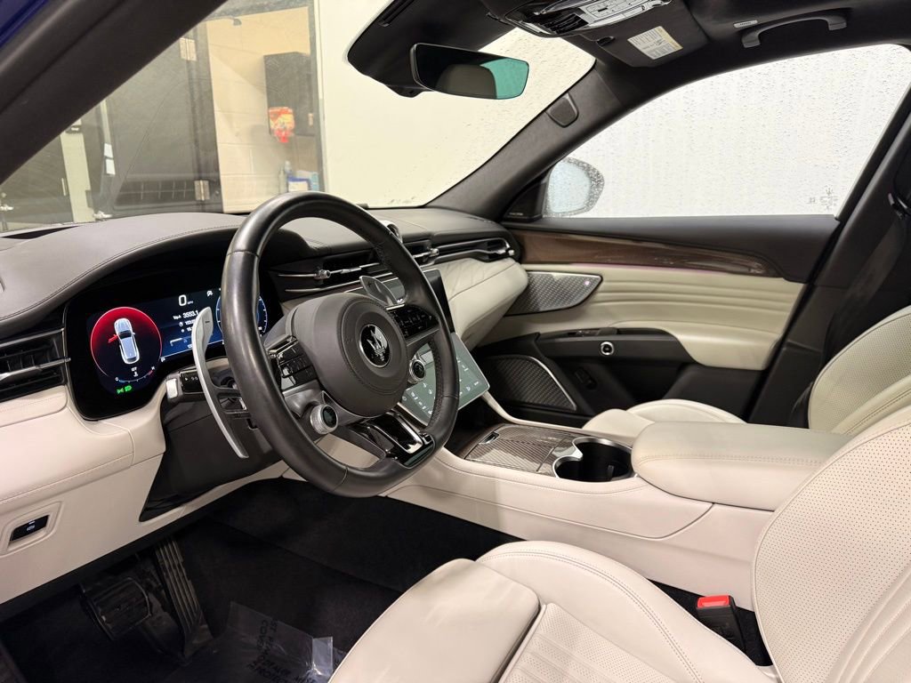 Used 2023 Maserati Grecale Modena image 11