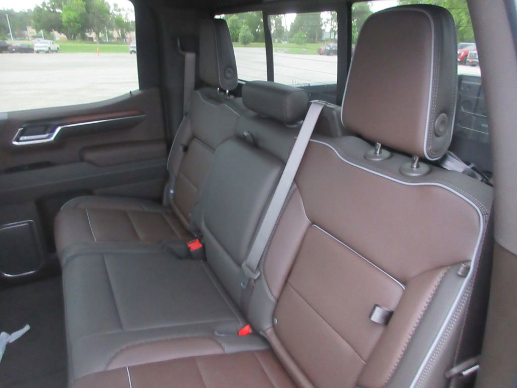 New 2026 GMC Sierra 1500 Denali w/ Denali Reserve Package AWD/4WD image 13